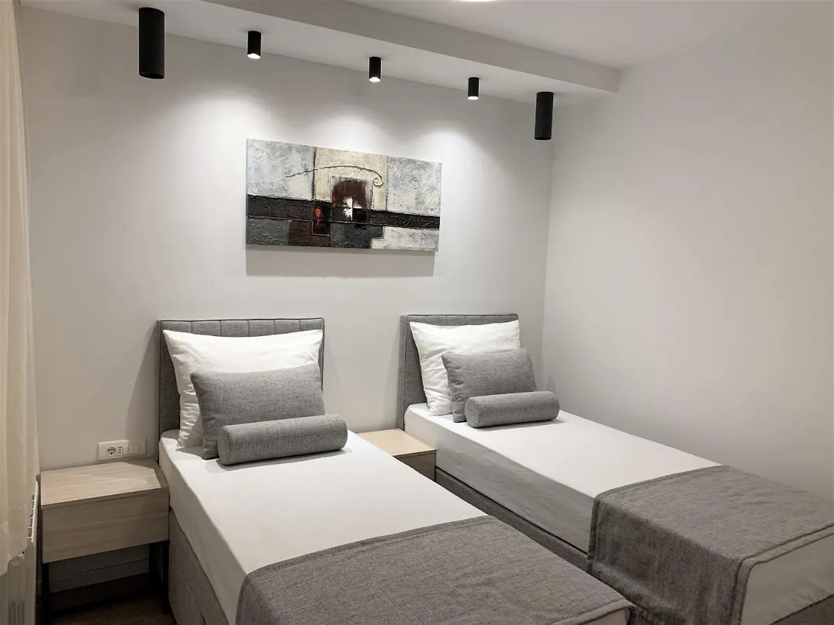 Villa Fani - Apartments In Trogir