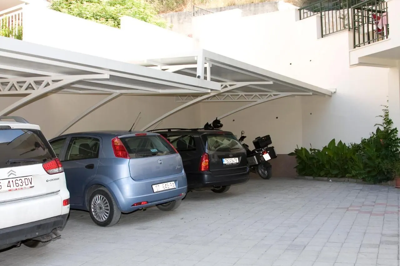 Villa Fani - Apartments In Trogir