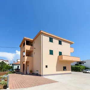 Apartament Robi, Trogir